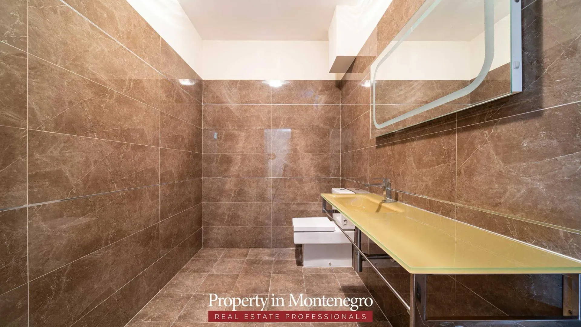 Sale, house, 971m², Petrovac, Budva