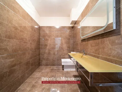 Prodaja, kuća, 971m², Petrovac, Budva - image 88