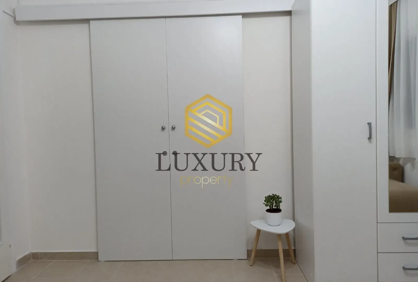 Prodaja, garsonjera, 24m², Gintaš, Podgorica