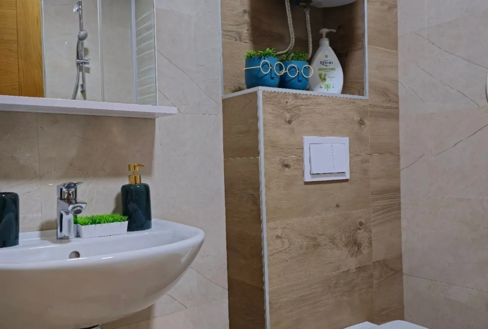 Izdavanje, jednosoban stan, 50m², Blok 9, Podgorica