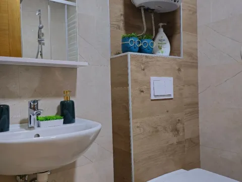 Rent, one bedroom apartment, 50m², Blok 9, Podgorica - image 9