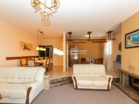 Prodaja, kuća, 356m², Herceg Novi, Crna Gora - image 3