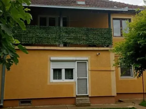 Prodaja, kuća, 225m², Surčin (mesto), Surčin - image 2