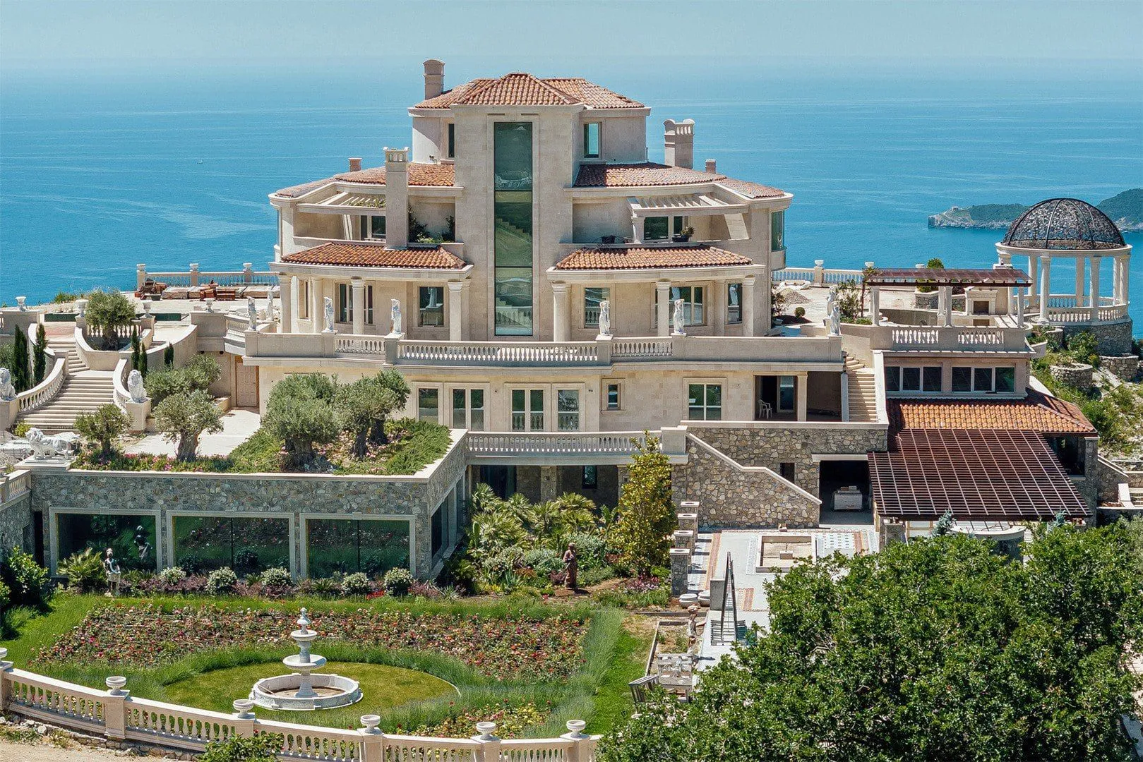 Sale, house, 1777m², Kuljače, Budva