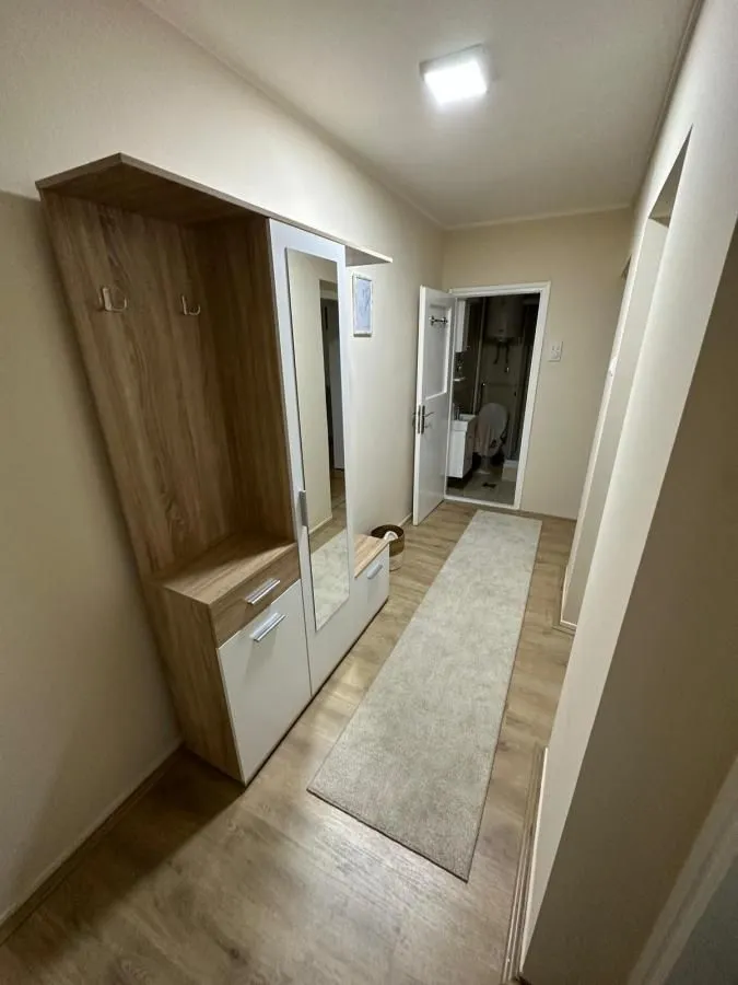 Prodaja, dvosoban stan, 54m², Rotkvarija, Novi Sad Sve Podlokacije