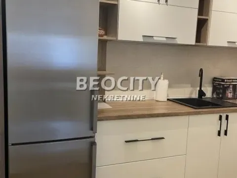 Izdavanje, trosoban stan, 100m², Centar, Novi Sad - image 3