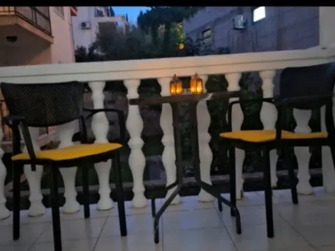 Izdavanje, jednosoban stan, 44m², Centar, Budva - image 10