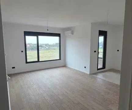 Prodaja, dvosoban stan, 84m², Donja Gorica, Podgorica - image 1