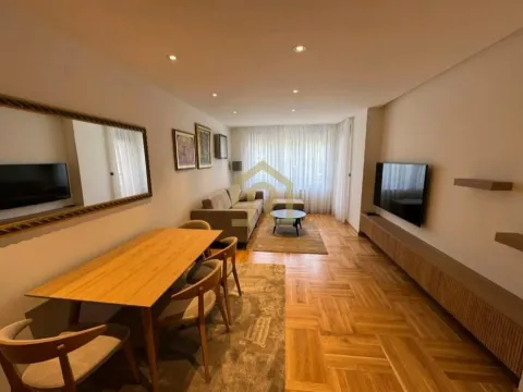 Izdavanje, četvorosoban stan, 90m², Vračar Sve Podlokacije, Beograd - image 2