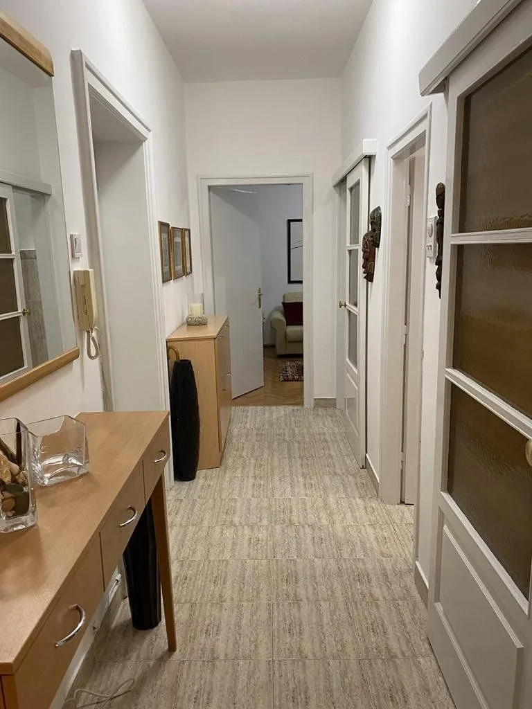 Rent, one bedroom apartment, 55m², Centar, Podgorica