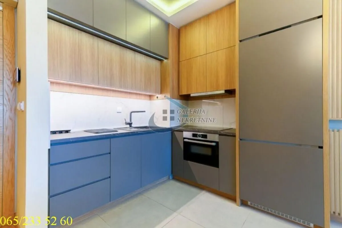 Sale, three bedroom apartment, 69m², Novi Beograd Blok 65, Novi Beograd Sve Podlokacije