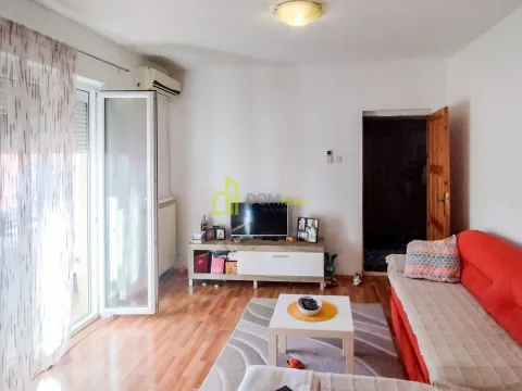 Prodaja, kuća, 220m², Tološka šuma, Podgorica - image 15