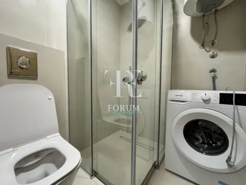 Izdavanje, jednosoban stan, 50m², City Kvart, Podgorica - image 11