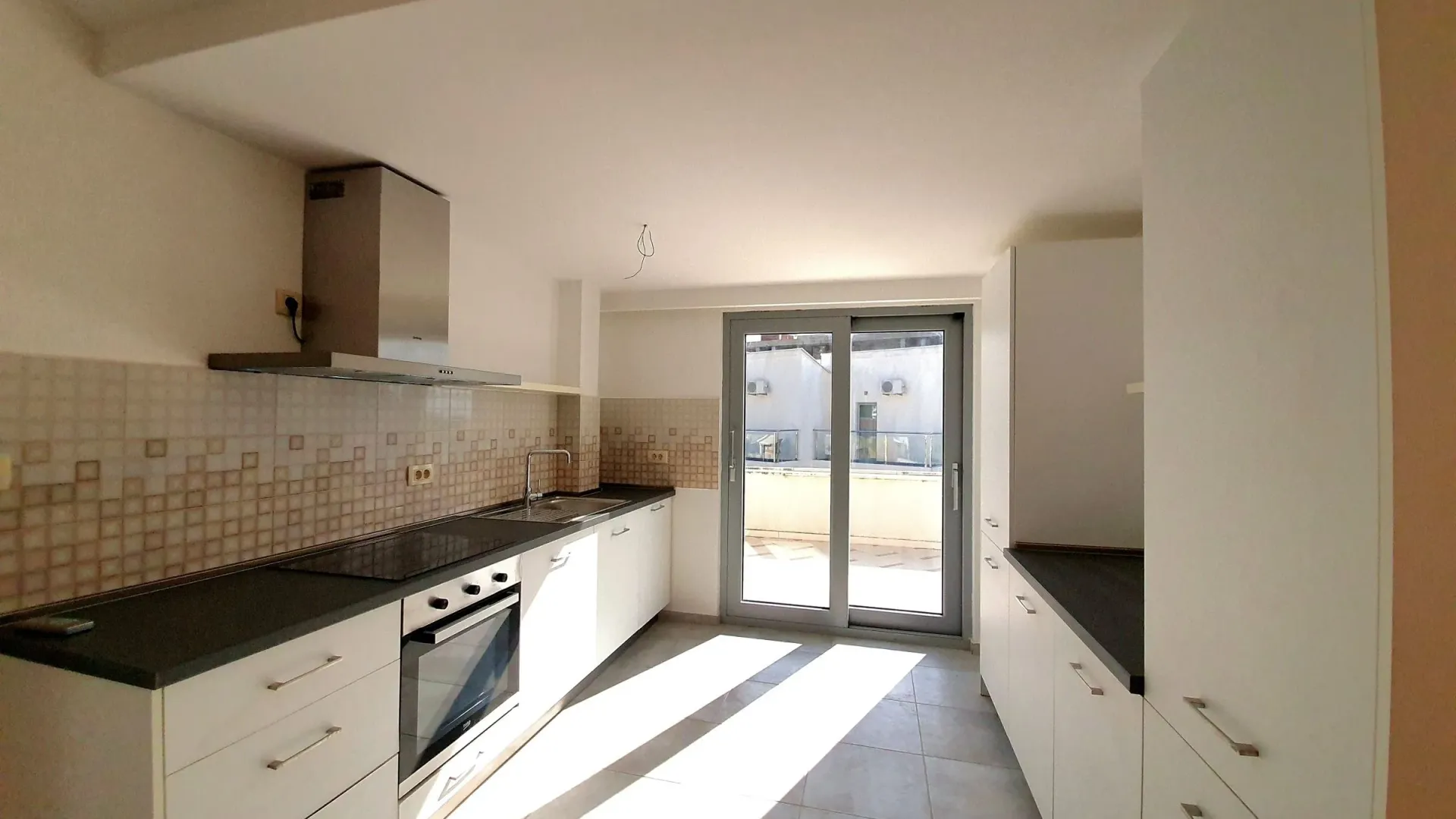 Sale, three bedroom apartment, 171m², Petrovac, Budva