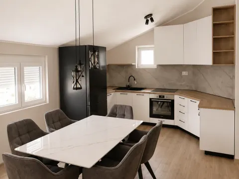 Rent, two bedroom apartment, 80m², Murtovina, Podgorica - image 3
