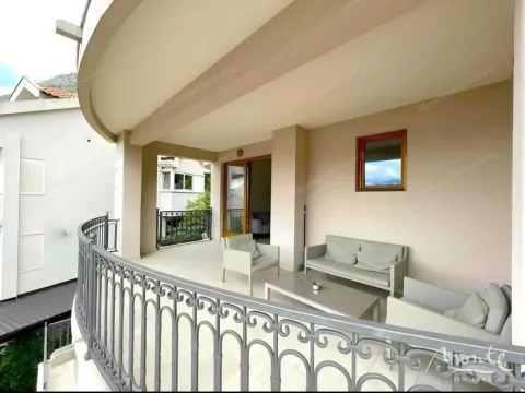 Prodaja, dvosoban stan, 106m², Dobrota, Kotor - image 10