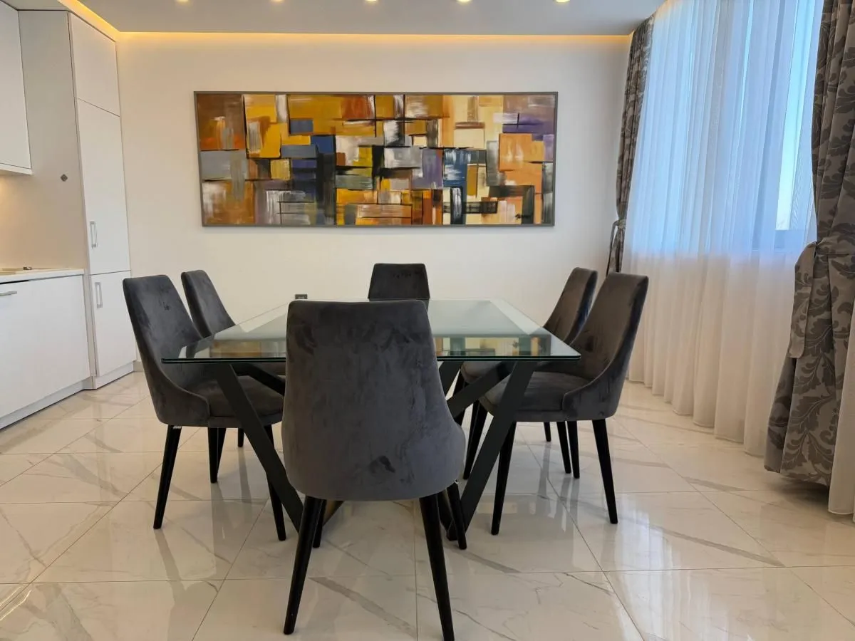 Izdavanje, stan, 98m², Tatarsko brdo, Petrovaradin
