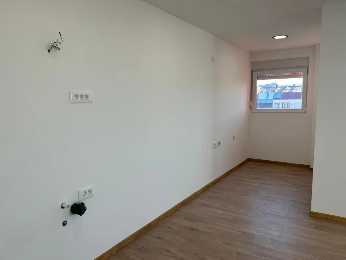 Rent, office space, 230m², Centar, Niš