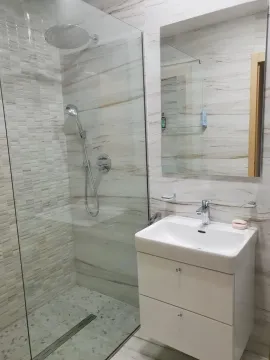 Rent, one bedroom apartment, 55m², Preko Morače, Podgorica - image 15