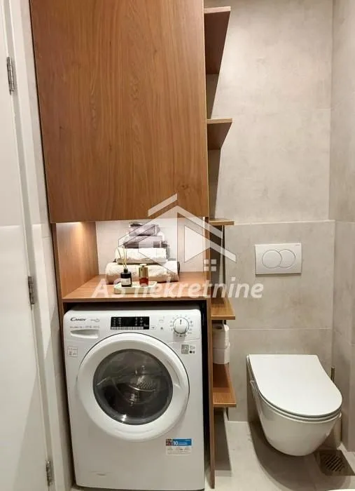 Izdavanje, dvosoban stan, 45m², Stari Grad, Beograd