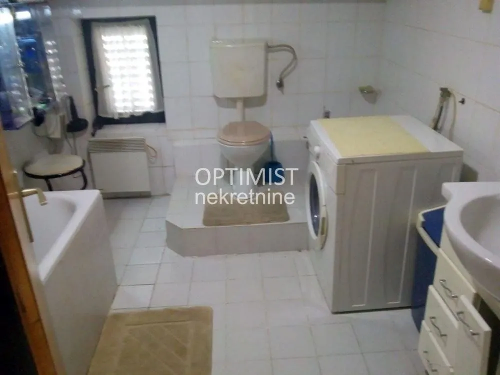 Sale, four bedroom apartment, 96m², Savski Venac, Beograd