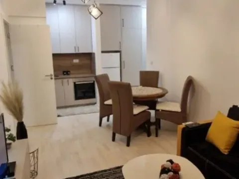 Izdavanje, jednosoban stan, 43m², City Kvart, Podgorica - image 2