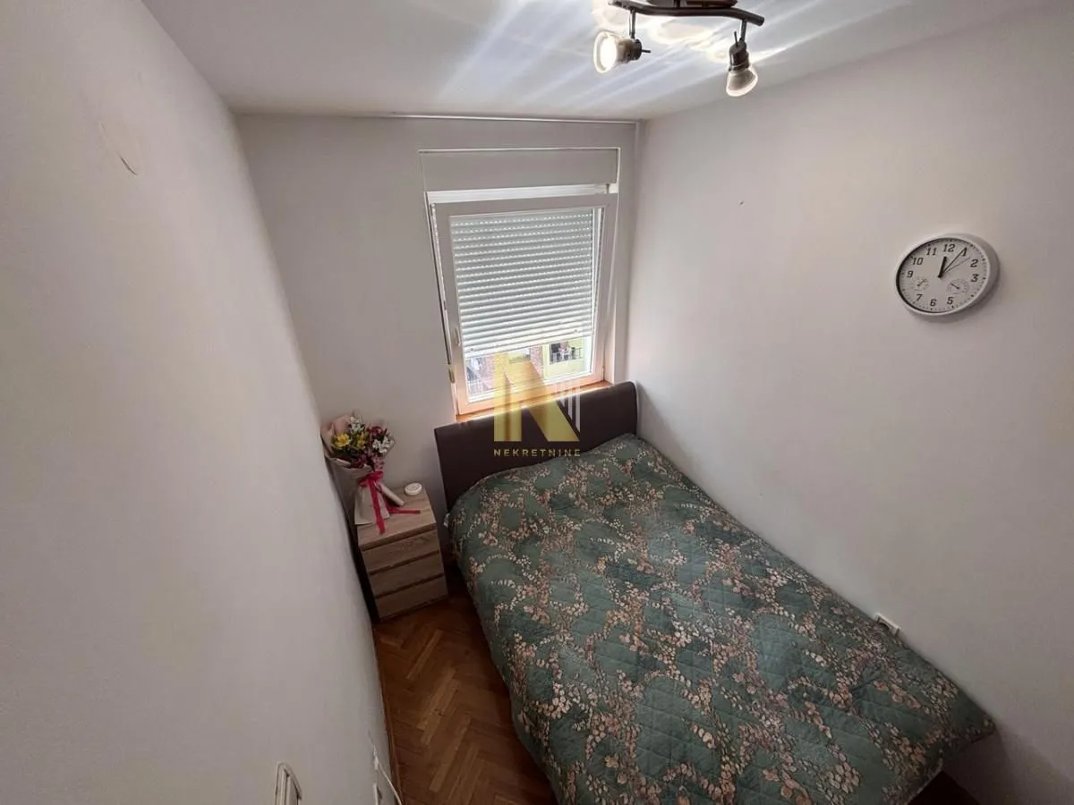 Prodaja, trosoban stan, 48m², Adamovićevo Naselje, Novi Sad Sve Podlokacije