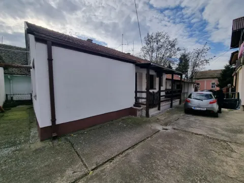 Sale, house, 220m², Zemun Gornji Grad, Zemun Sve Podlokacije - image 12