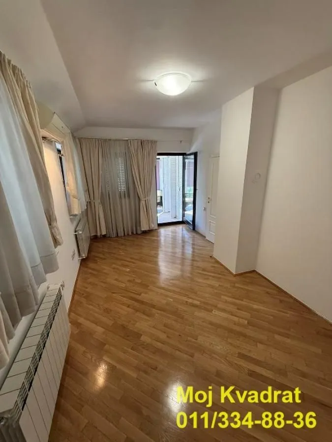 Rent, house, 312m², Voždovac Sve Podlokacije, Beograd