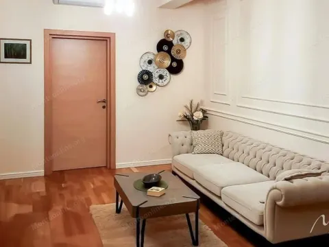 Sale, two bedroom apartment, 69m², Kalimanj, Tivat - image 2