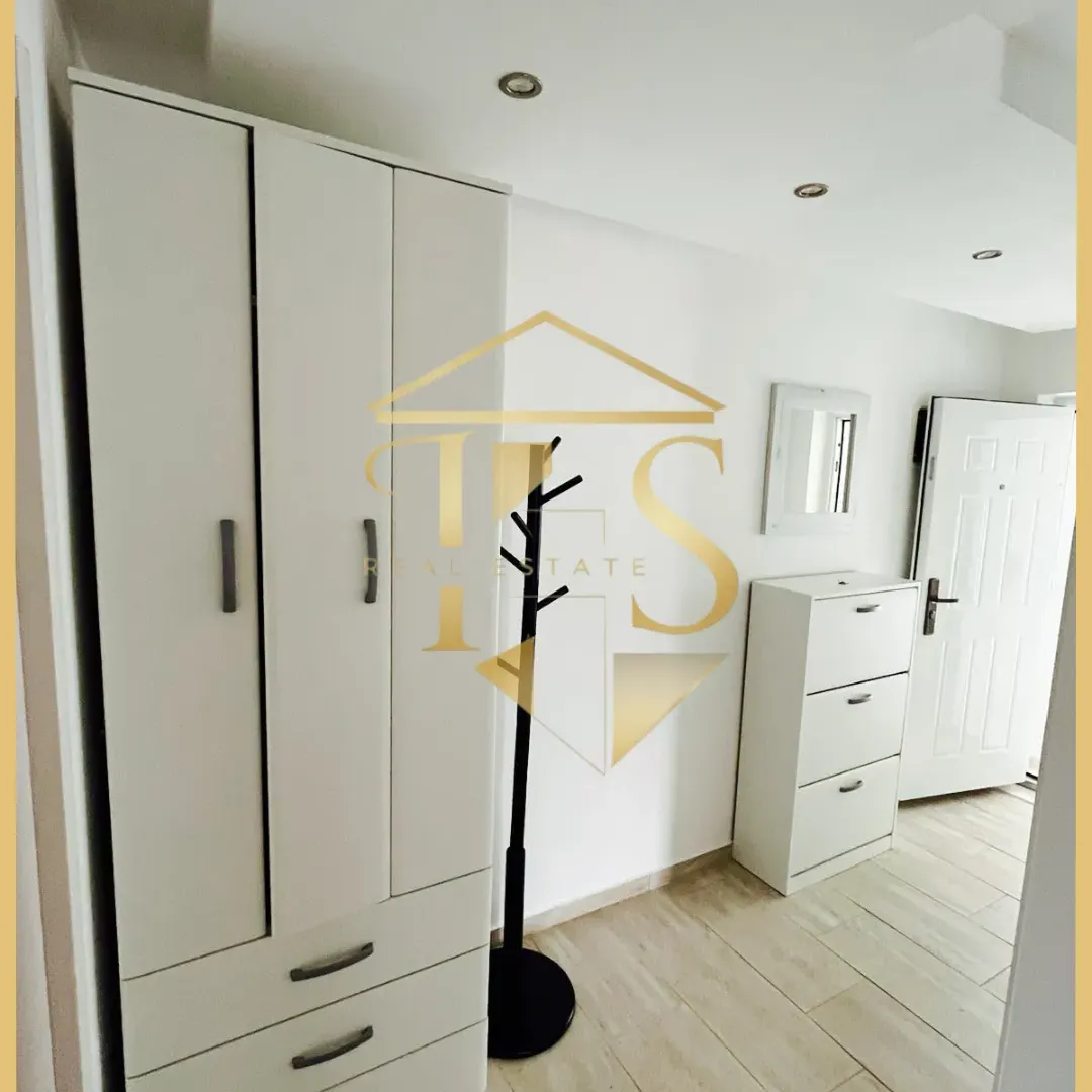 Izdavanje, jednosoban stan, 65m², Kava, Tivat