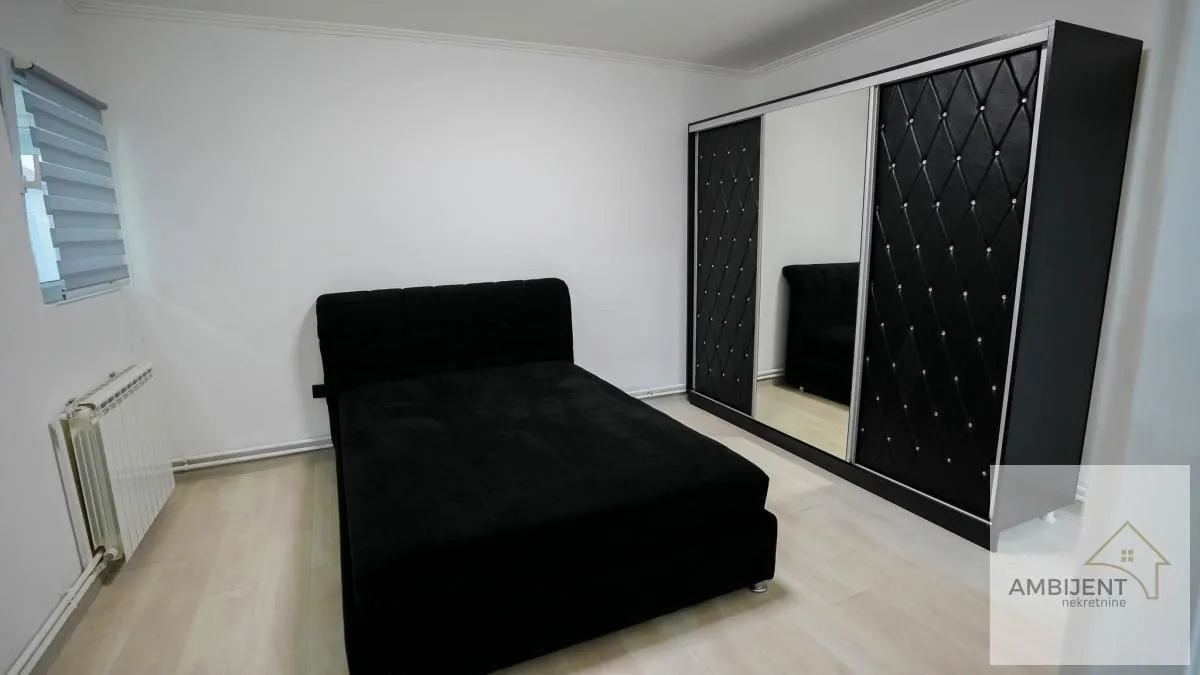 Prodaja, kuća, 131m², Zemun Ugrinovci, Zemun Sve Podlokacije