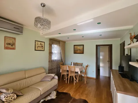 Rent, one bedroom apartment, 43m², Boreti, Budva - image 1