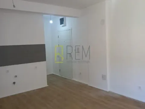 Prodaja, garsonjera, 25m², Cetinje, Crna Gora - image 2