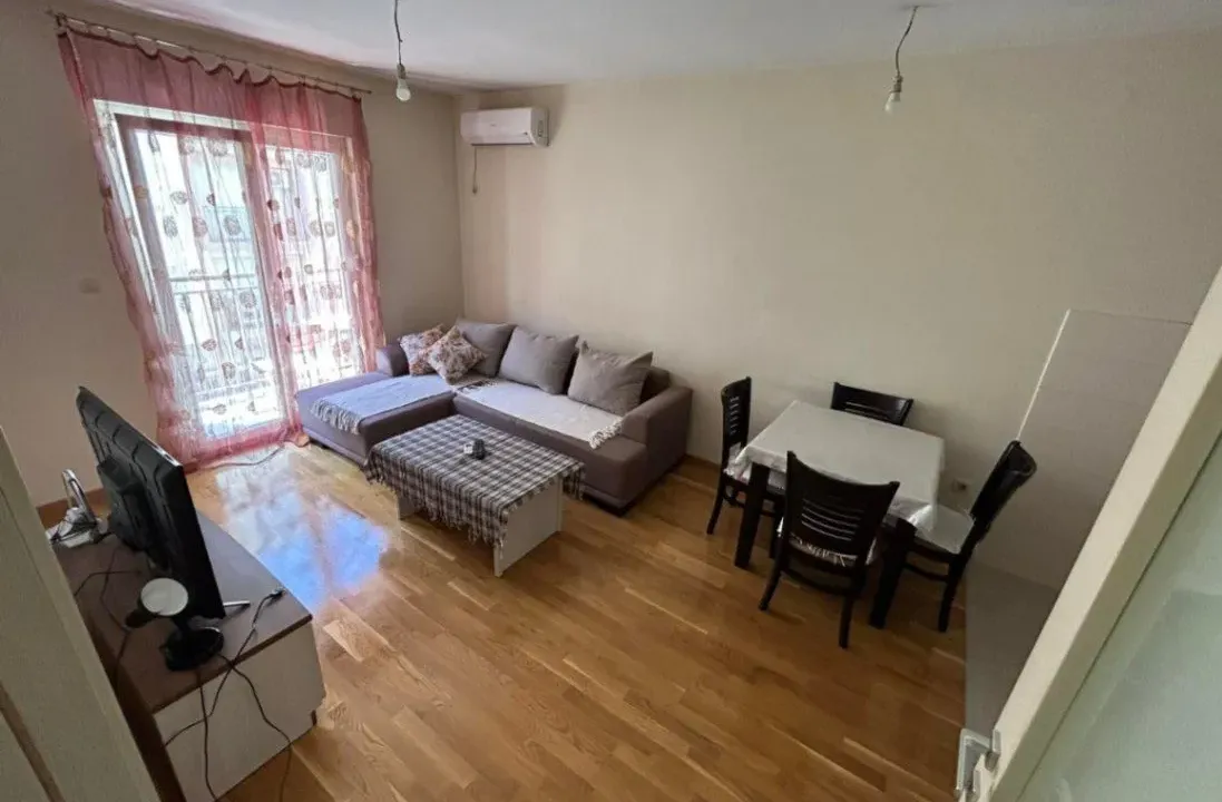 Izdavanje, jednosoban stan, 40m², Zabjelo, Podgorica
