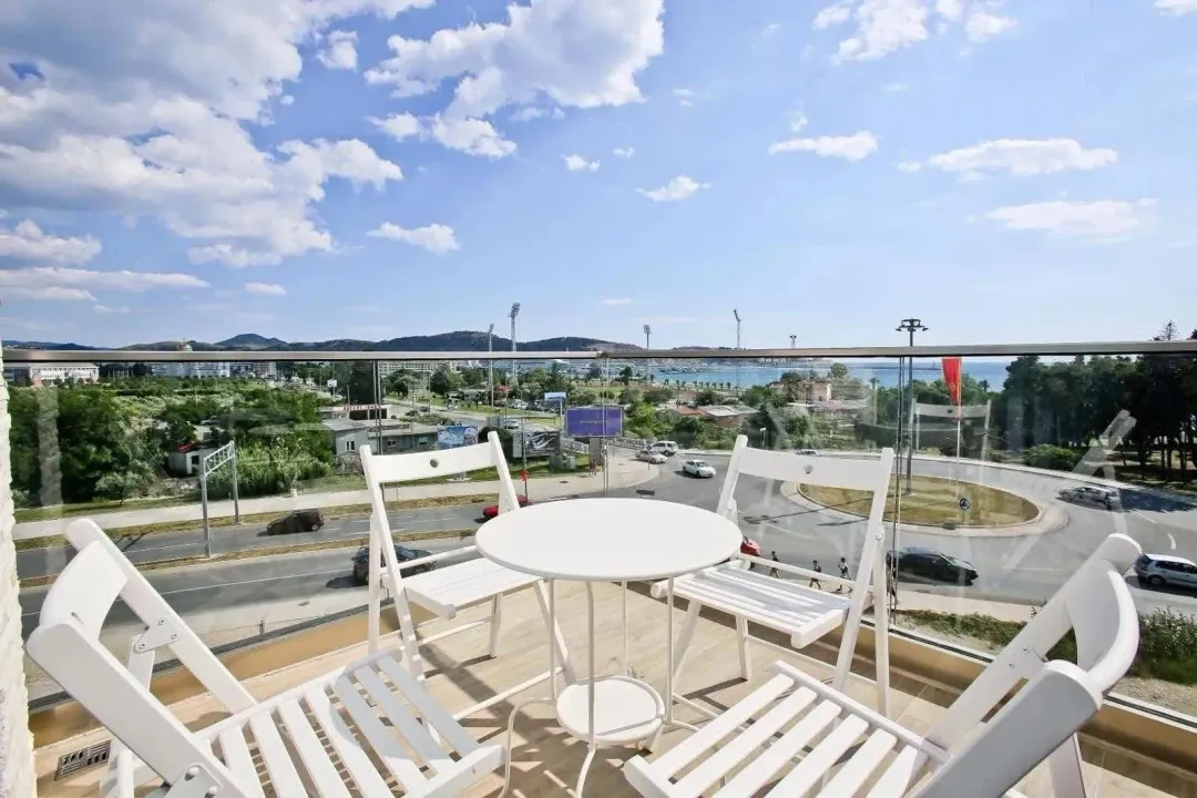 Rent, one bedroom apartment, 41m², Ilino, Bar