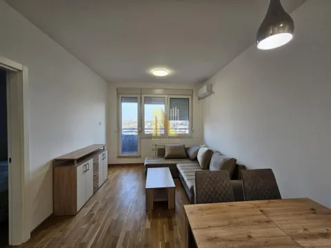 Izdavanje, jednosoban stan, 42m², Avijatičarsko naselje, Novi Sad Sve Podlokacije - image 5