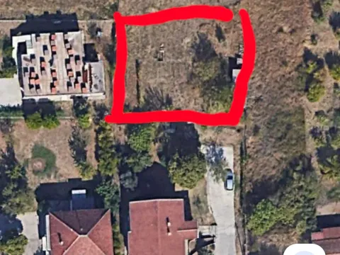 Zemljište in Zlatica