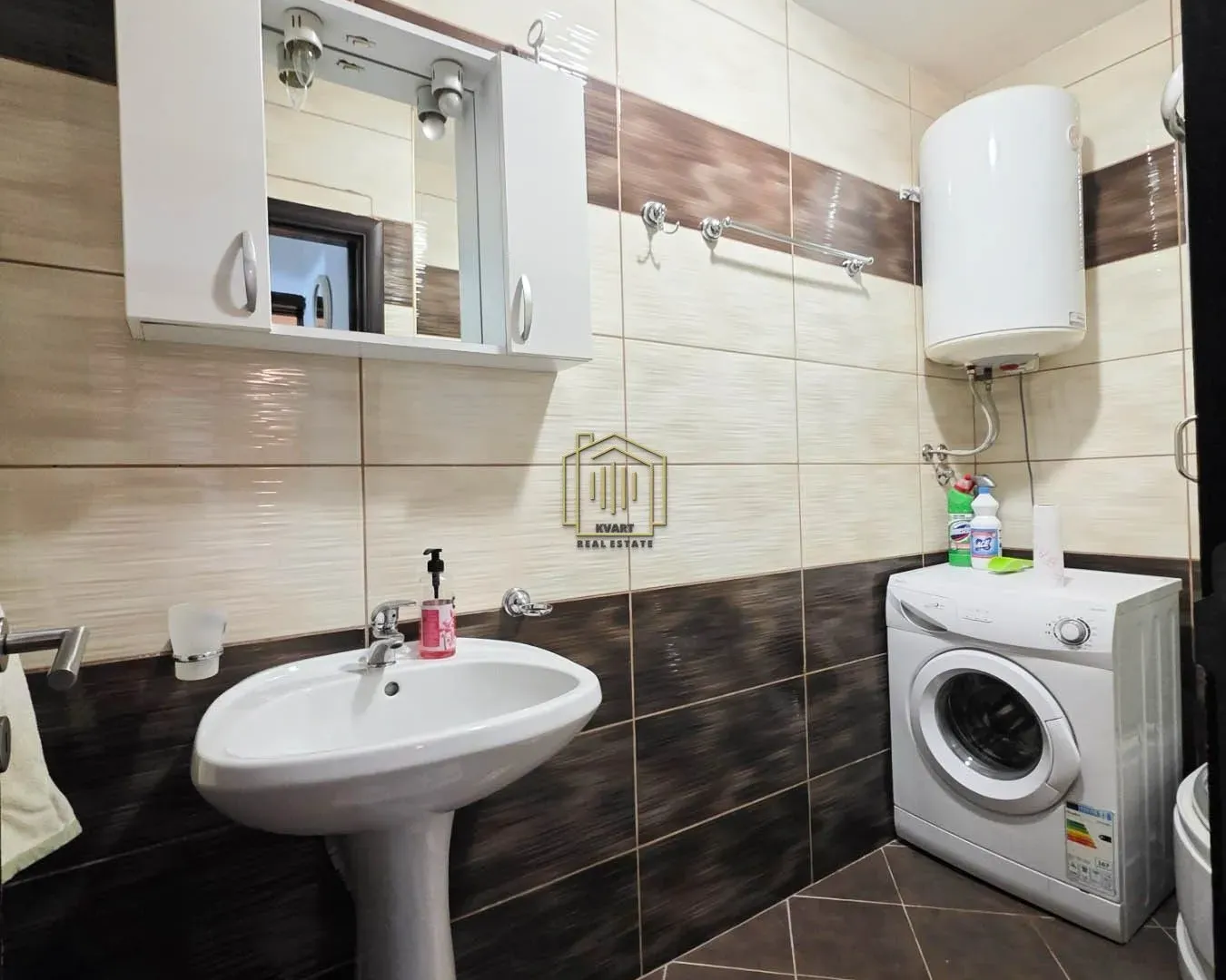 Rent, two bedroom apartment, 65m², City Kvart, Podgorica