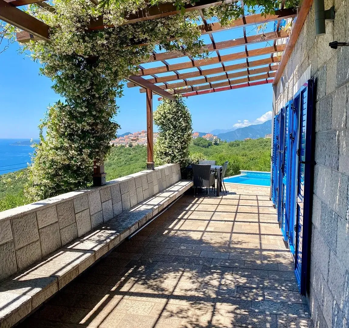 Sale, house, 250m², Blizikuće, Budva