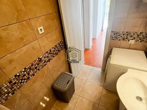 Izdavanje, dvosoban stan, 70m², Masline, Podgorica - image 9