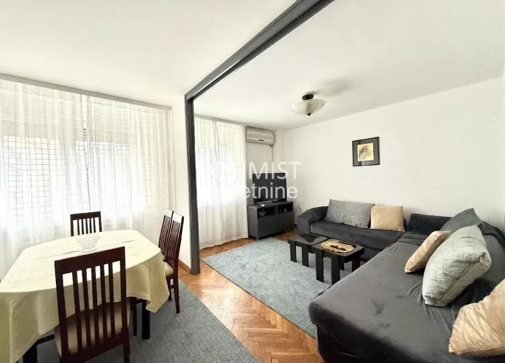 Izdavanje, trosoban stan, 77m², Botanička Bašta, Palilula Sve Podlokacije