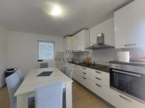 Izdavanje, dvosoban stan, 90m², Mrčevac, Tivat - image 6