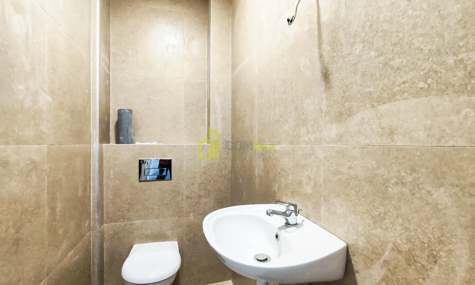 Prodaja, dvosoban stan, 64m², Tološi, Podgorica