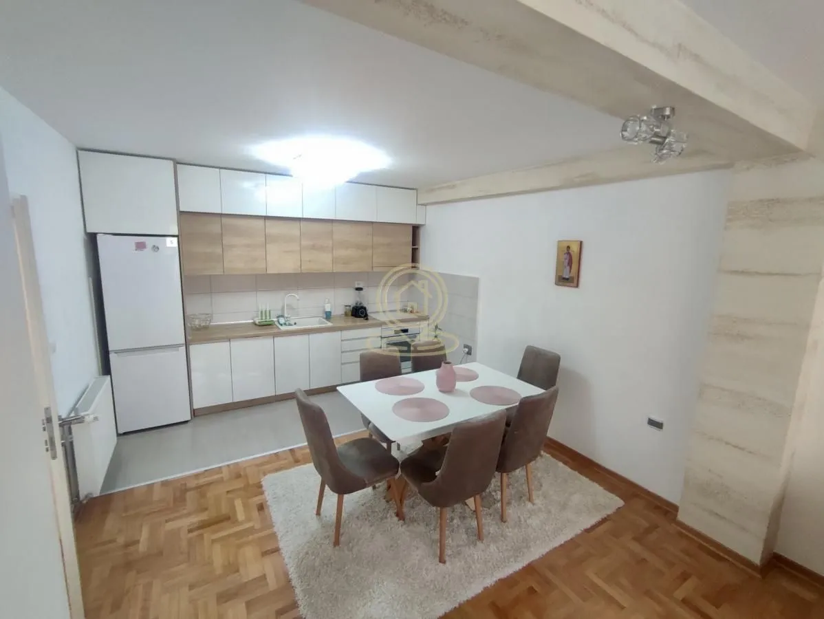 Rent, three bedroom apartment, 72m², Palilula, Niš