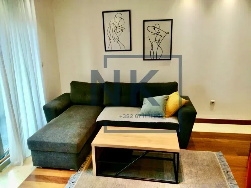 Izdavanje, dvosoban stan, 64m², Centar, Podgorica