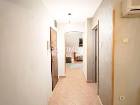 Prodaja, četvorosoban stan, 65m², Filmski Grad, Beograd - image 12