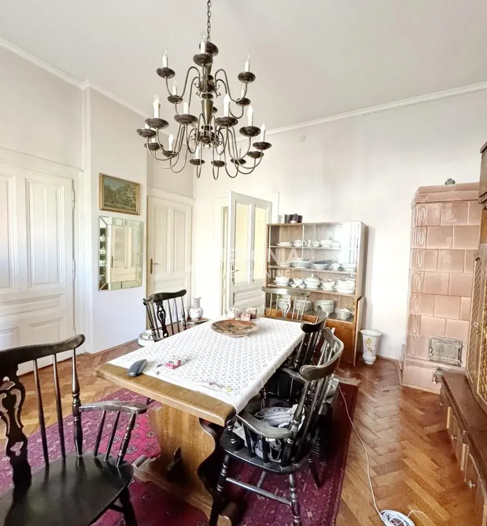 Prodaja, trosoban stan, 90m², Slavija, Vračar Sve Podlokacije