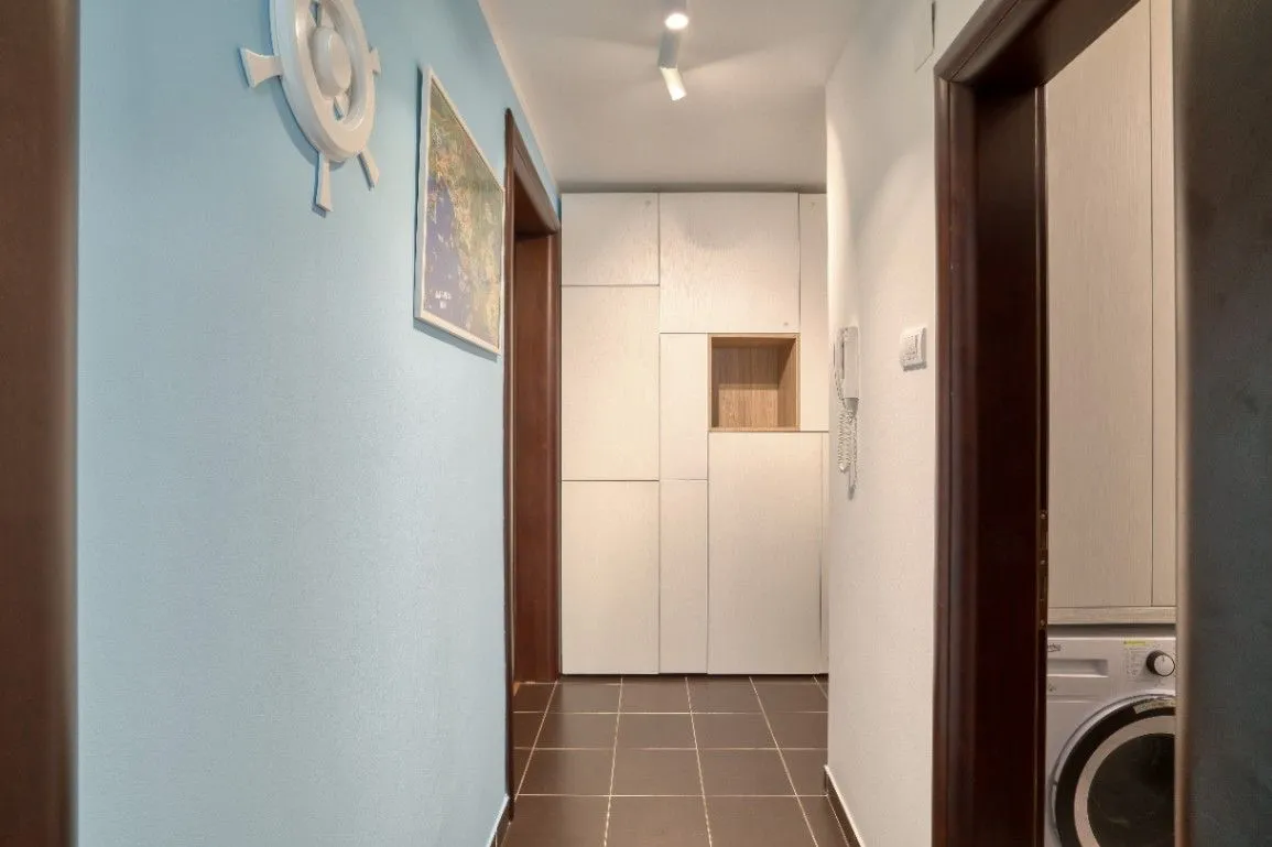 Rent, two bedroom apartment, 64m², Petrovac, Budva
