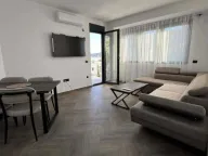 Izdavanje, dvosoban stan, 85m², Šušanj, Bar - image 1